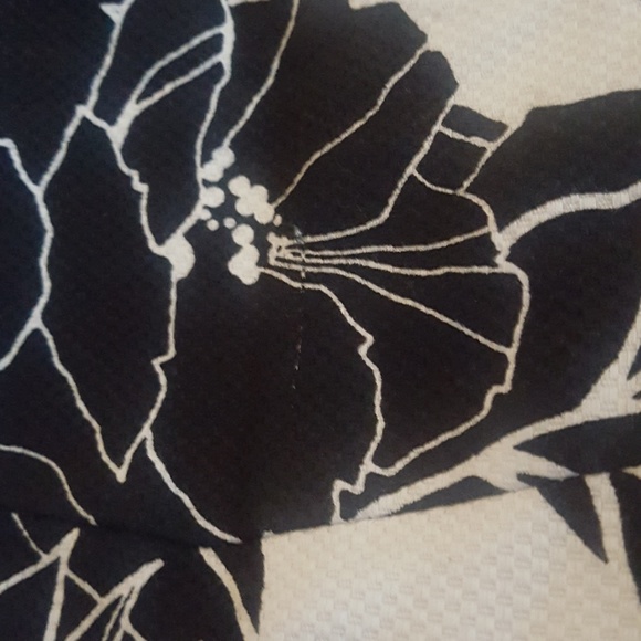 NWOT East 5th Floral Pleated Skirt Size 16 - Picture 3 of 3